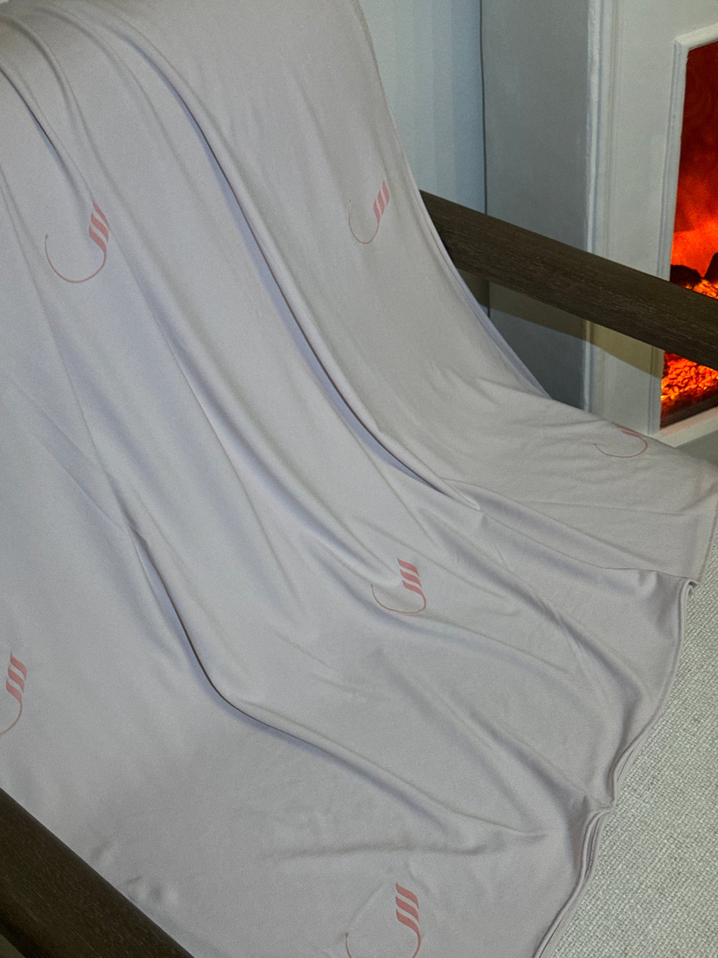 Premium flock rose pale