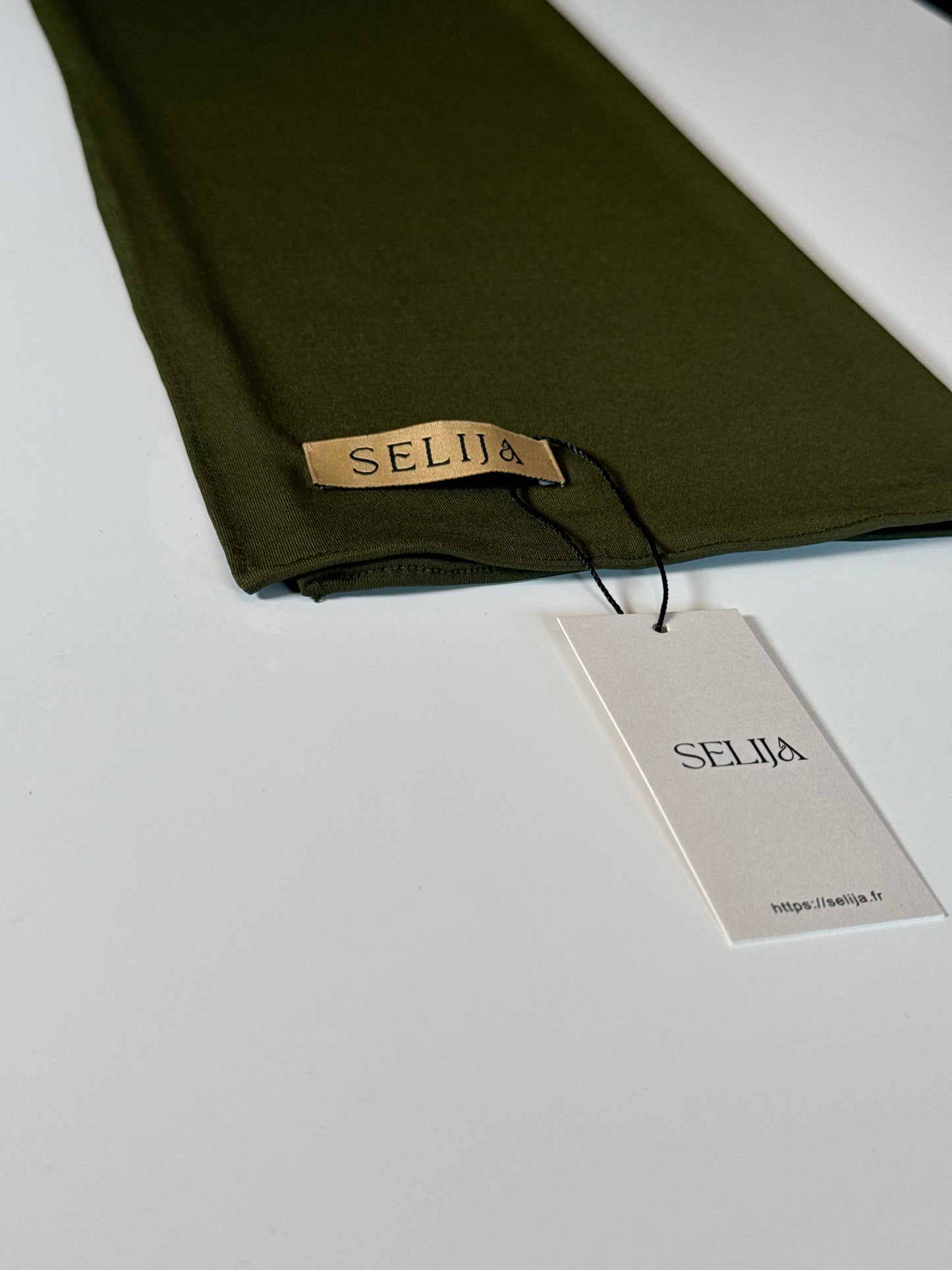 Premium classic olive